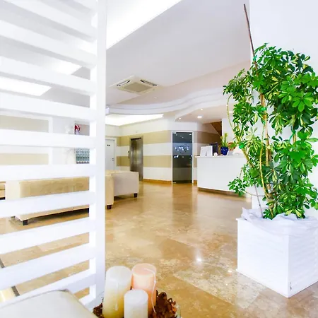 Hotel Aqua 3* Cattolica